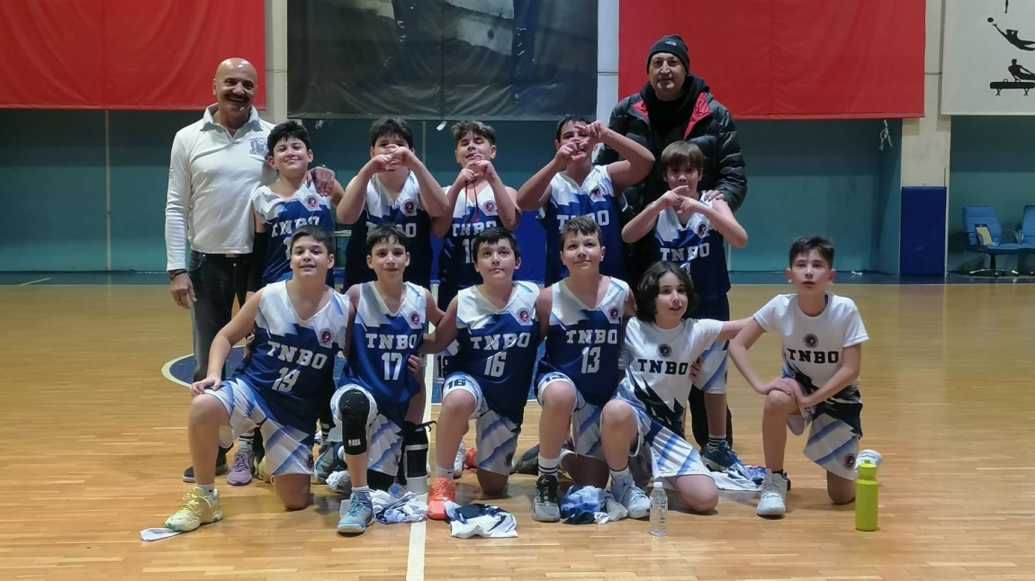 KÜÇÜK ERKEK BASKETBOL TAKIMIMIZ,ÖZEL BİLKENT ORTAOKULUNU 42-40 YENMİŞTİR